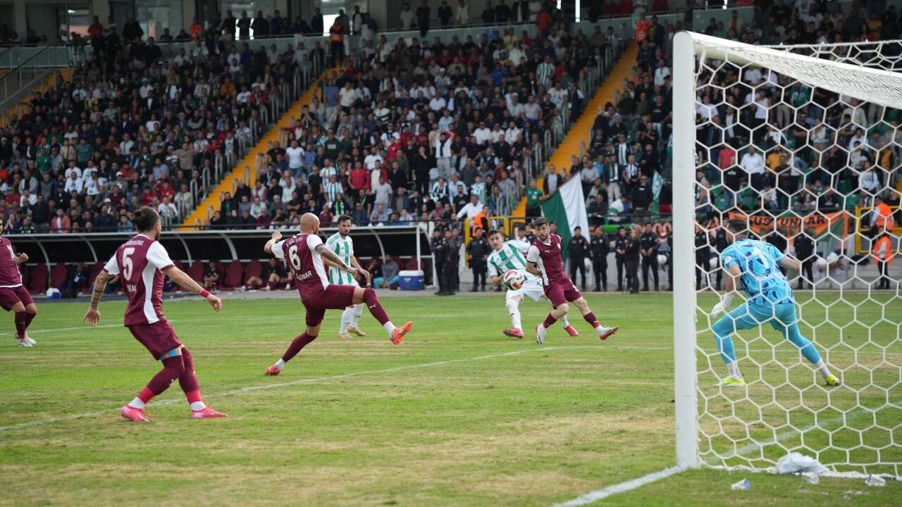 Muğlaspor - Elazığspor Maçında O An: Gol, Sevinç ve Zafer Bir Arada 6